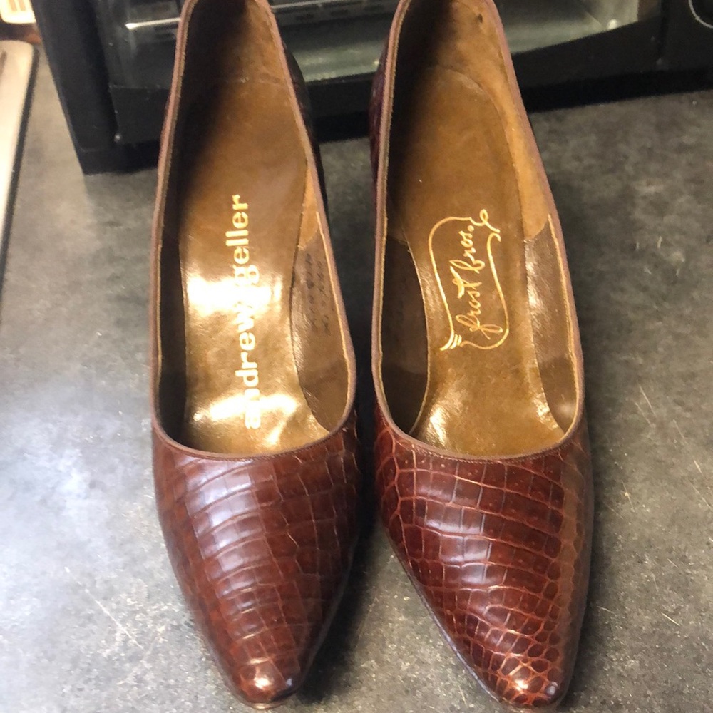 Andrew geller brown heels size 5